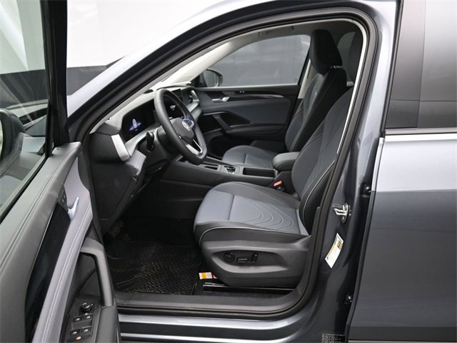 New 2026 Volkswagen Tiguan SE image 9