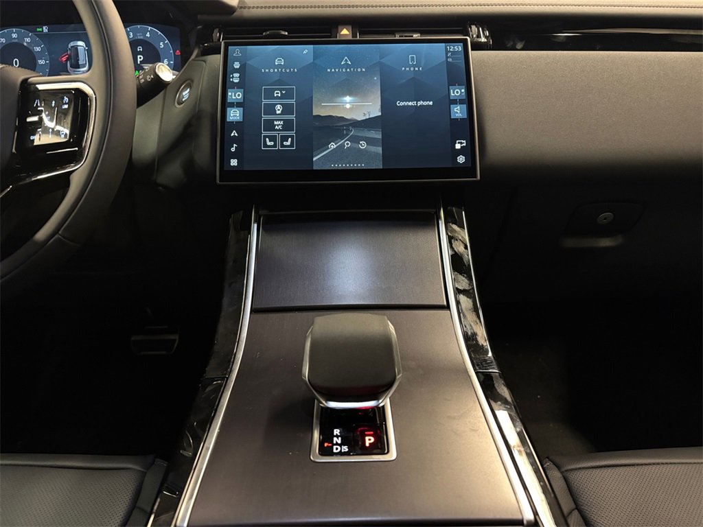 New 2026 Land Rover Range Rover Velar Dynamic SE image 11