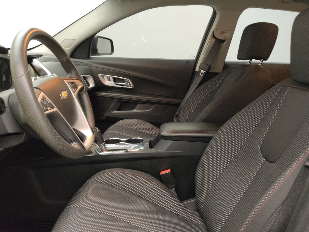 Used 2017 Chevrolet Equinox LT FWD image 17