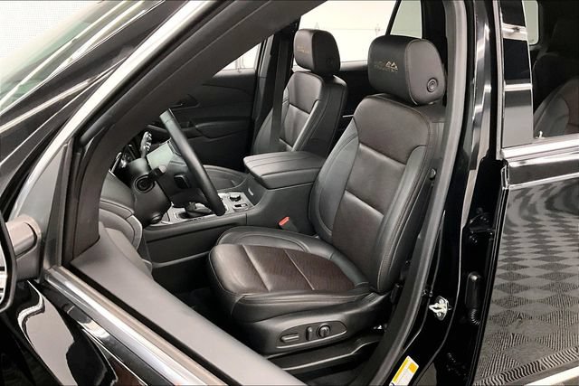 Used 2023 Chevrolet Traverse High Country FWD image 24