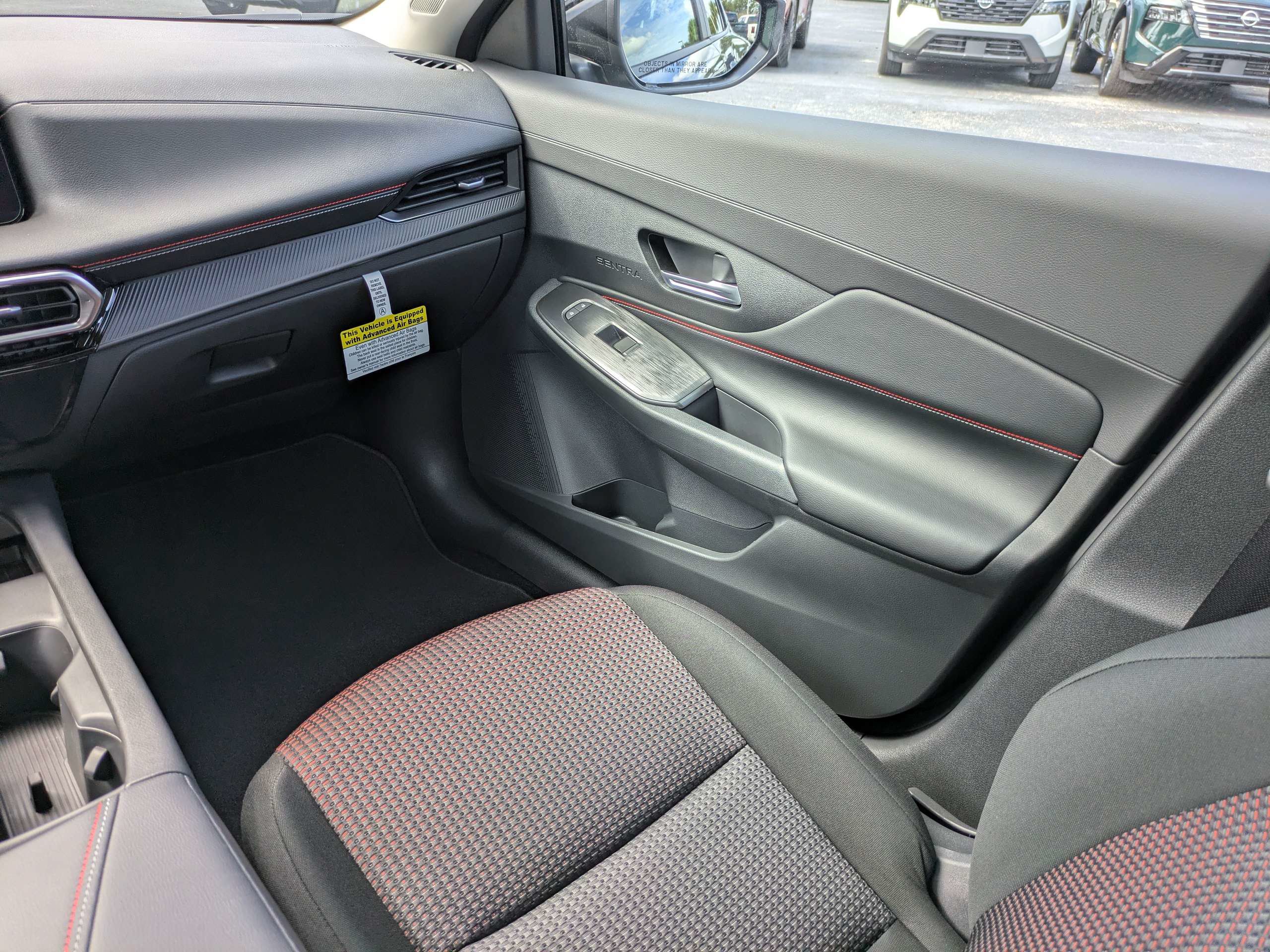 New 2027 Nissan Sentra SR FWD image 17