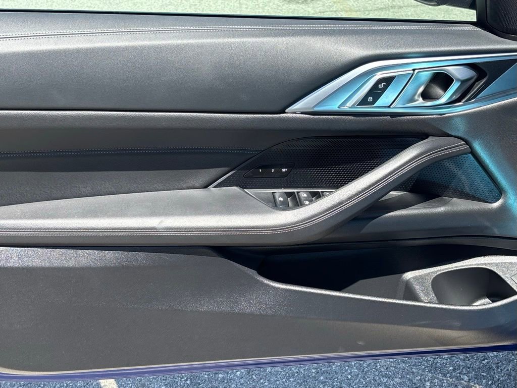 Used 2025 BMW M440i Convertible RWD image 16