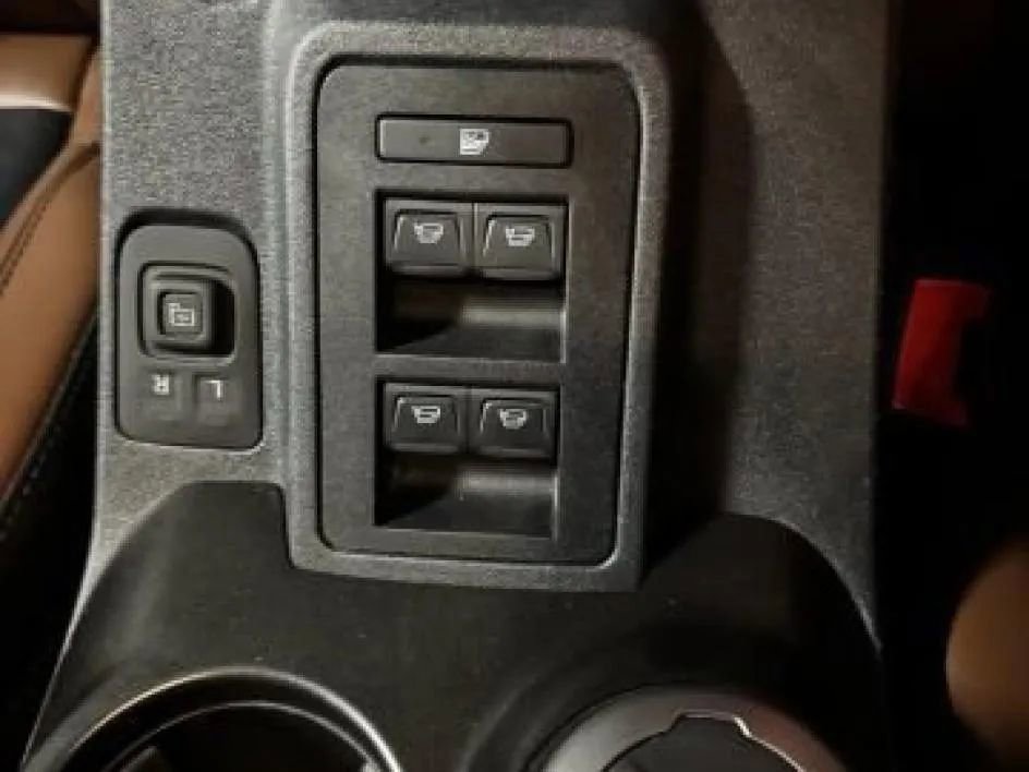 Used 2022 Ford Bronco Outer Banks image 37