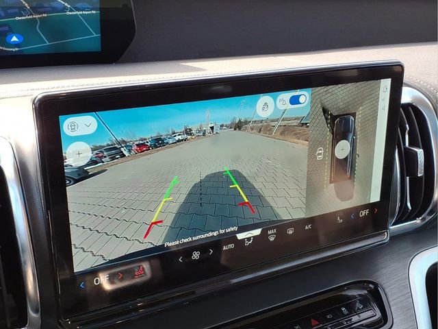 Used 2025 Ford Expedition Max Platinum image 8