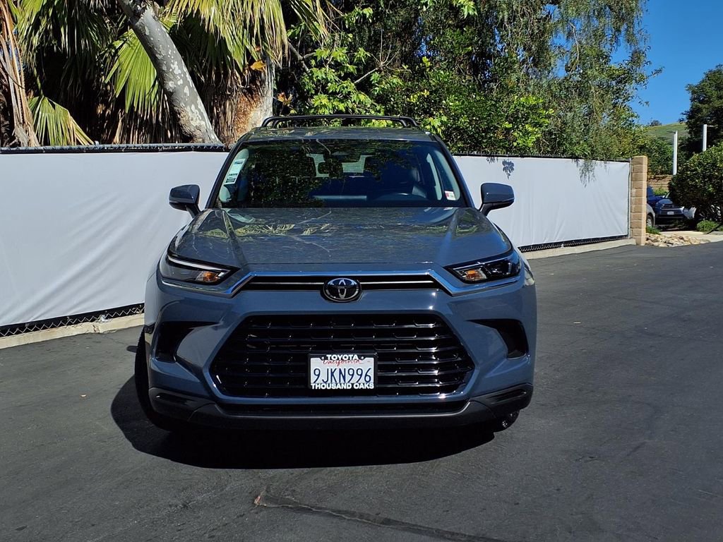 Certified 2024 Toyota Grand Highlander XLE image 28