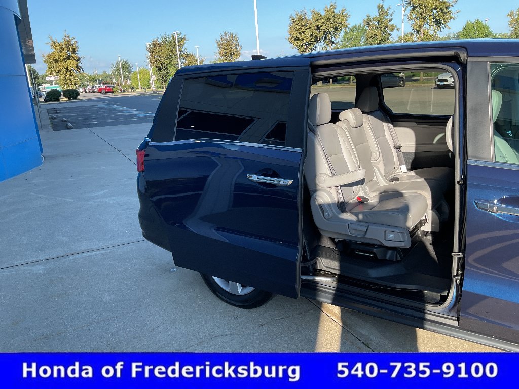 Certified 2018 Honda Odyssey EX-L image 18