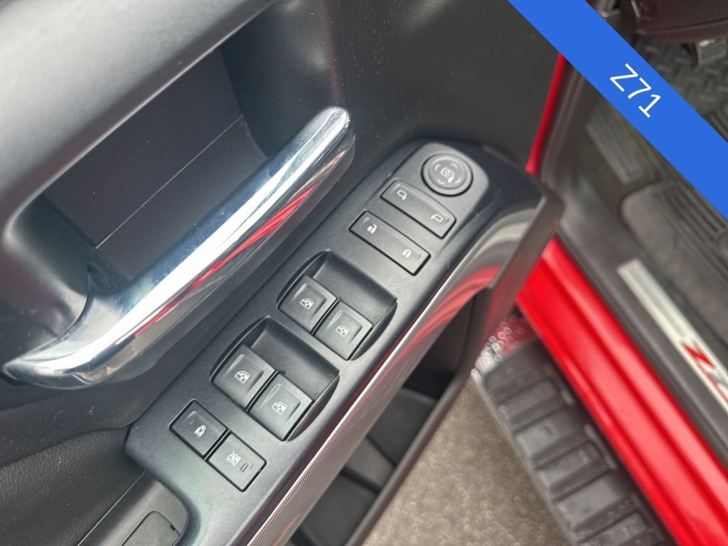 Used 2018 Chevrolet Silverado 1500 LT AWD/4WD image 10
