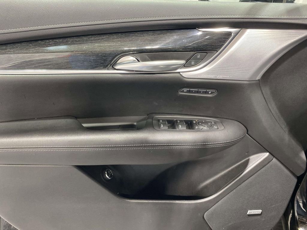 Used 2021 Cadillac XT5 Premium Luxury AWD/4WD image 19