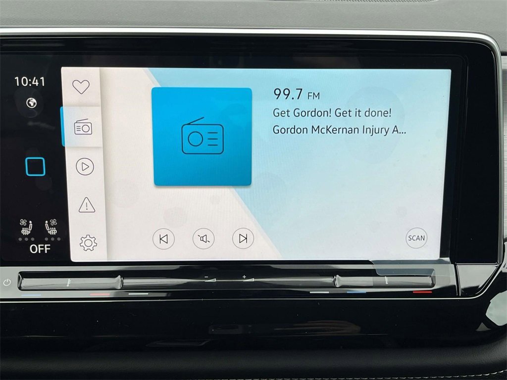 New 2025 Volkswagen Atlas Cross Sport SE image 13