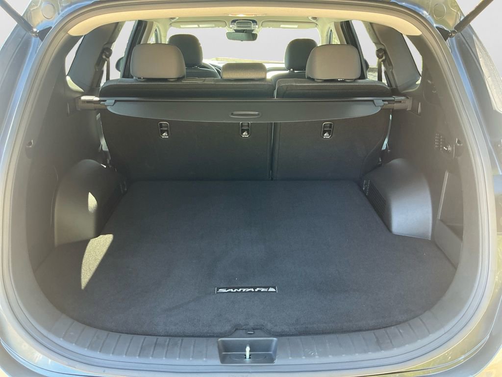 Used 2023 Hyundai Santa Fe SE FWD image 17