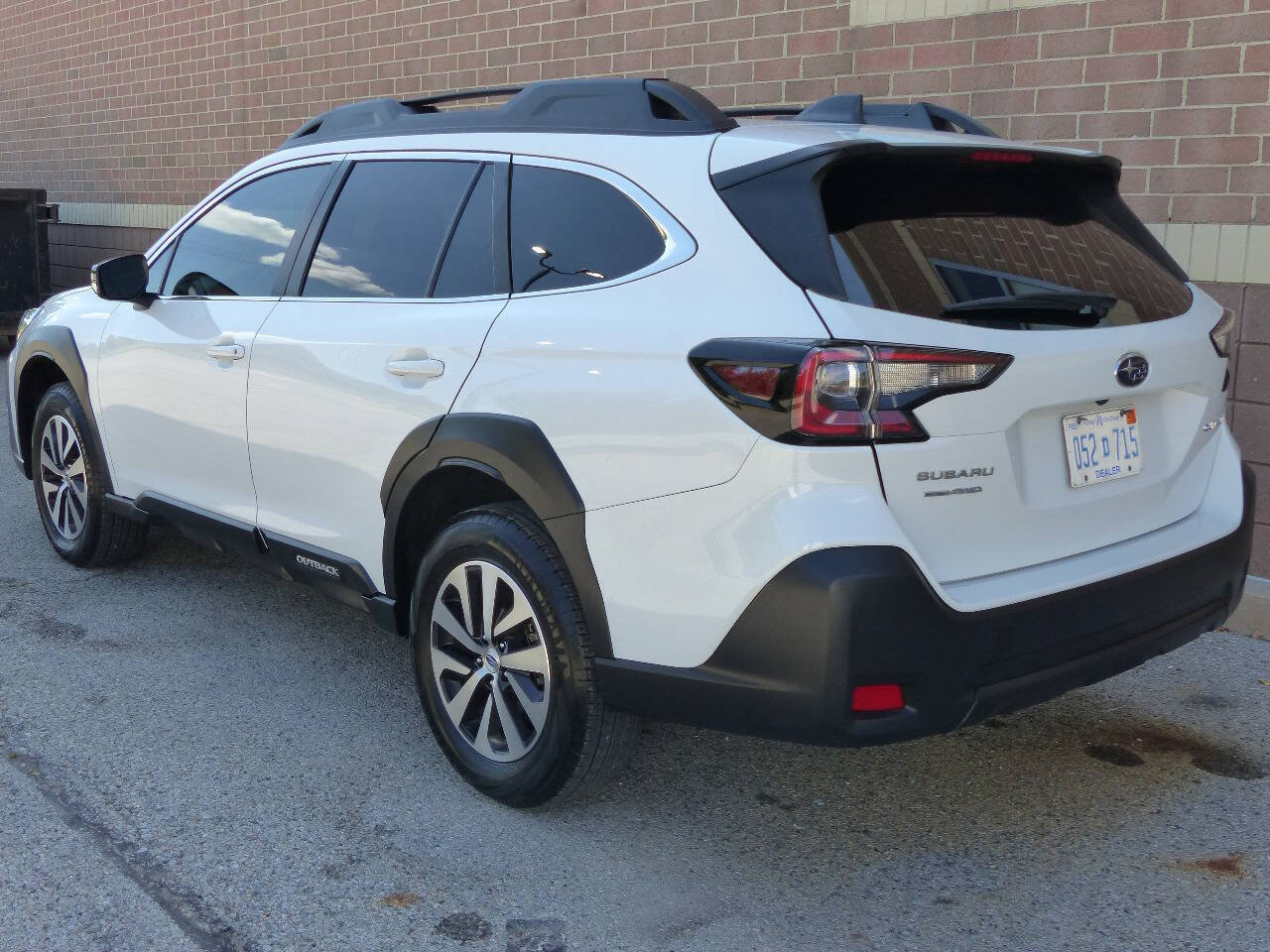 Used 2024 Subaru Outback Premium AWD/4WD image 8