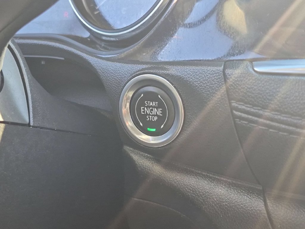 Certified 2020 Buick Encore GX Preferred FWD image 16