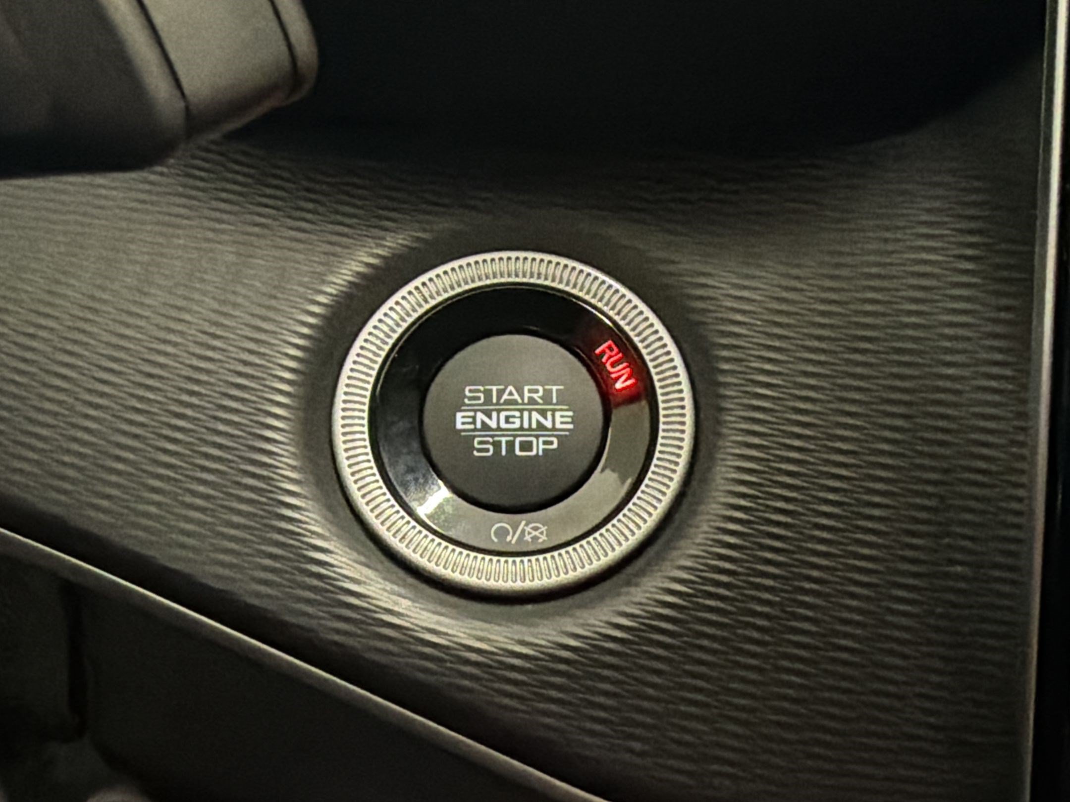 Used 2023 Jeep Grand Cherokee L Laredo AWD/4WD image 15