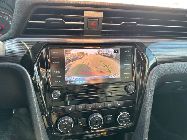 Certified 2020 Volkswagen Passat 2.0T R-Line image 27