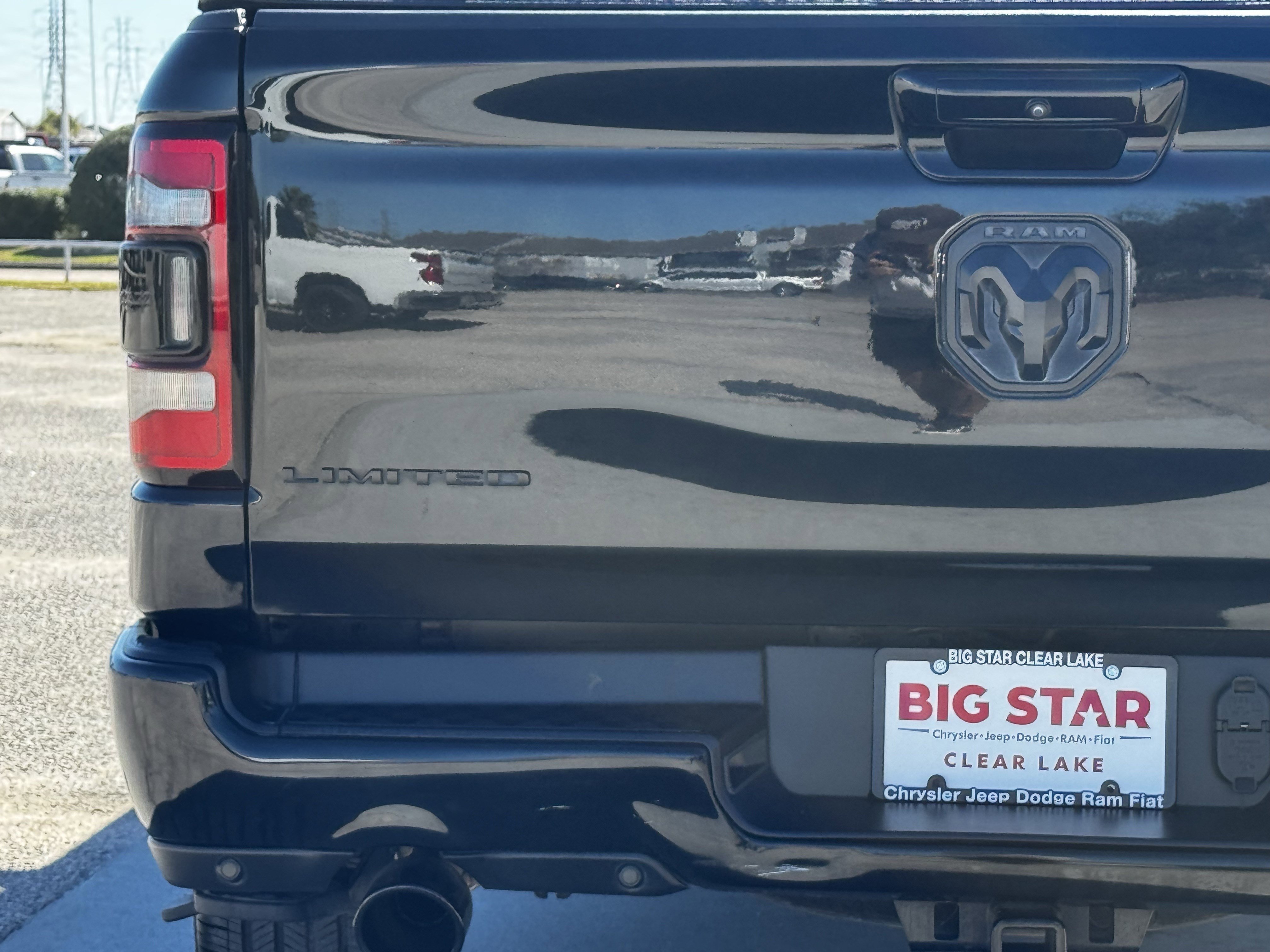 Used 2020 RAM 1500 Limited w/ Black Appearance Package image 12