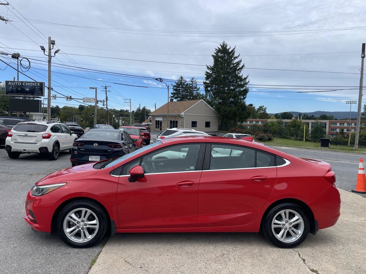 Used 2018 Chevrolet Cruze LT FWD image 7