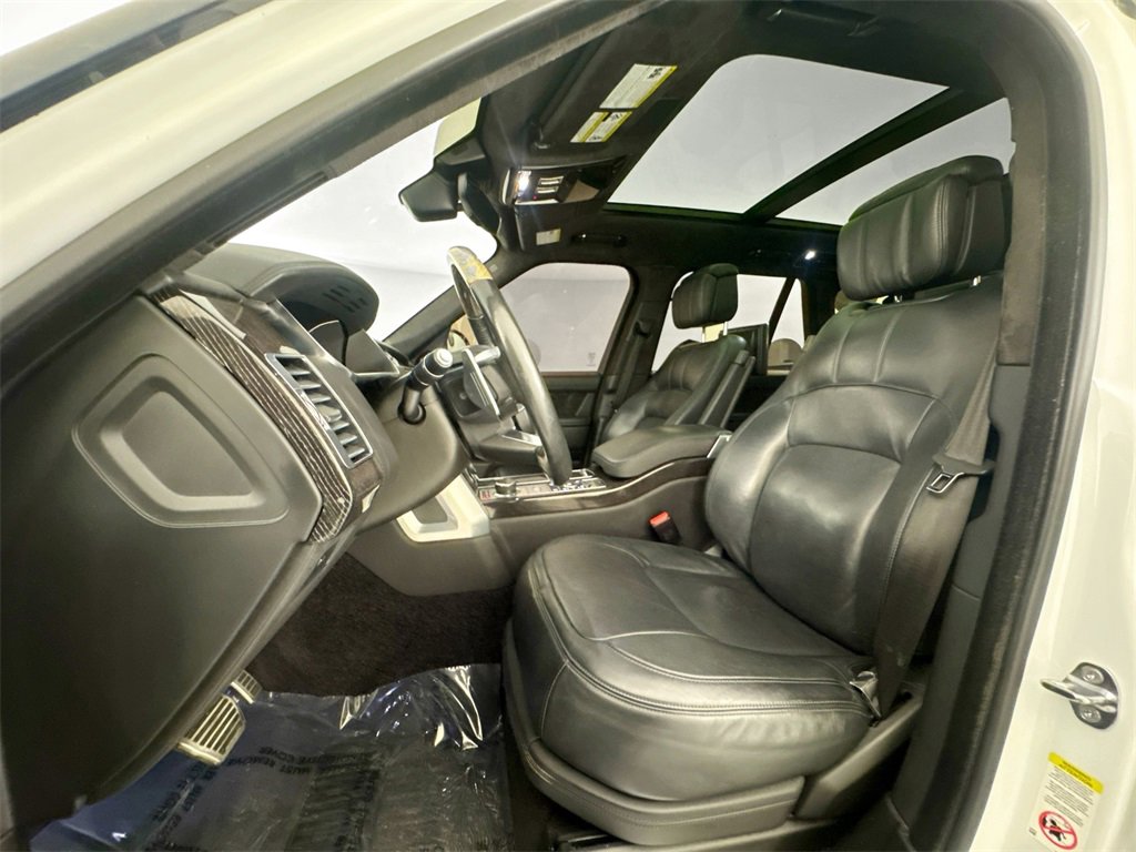 Used 2019 Land Rover Range Rover Autobiography image 20