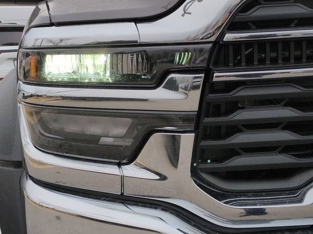 New 2026 RAM 5500 Tradesman AWD/4WD image 9