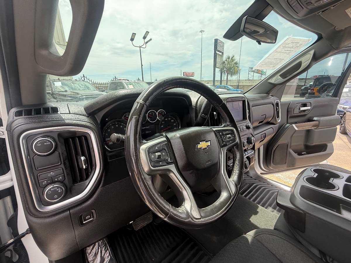 Used 2021 Chevrolet Silverado 1500 LT RWD image 26