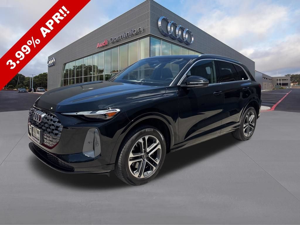 Used 2025 Audi Q5 Premium w/ Convenience Package