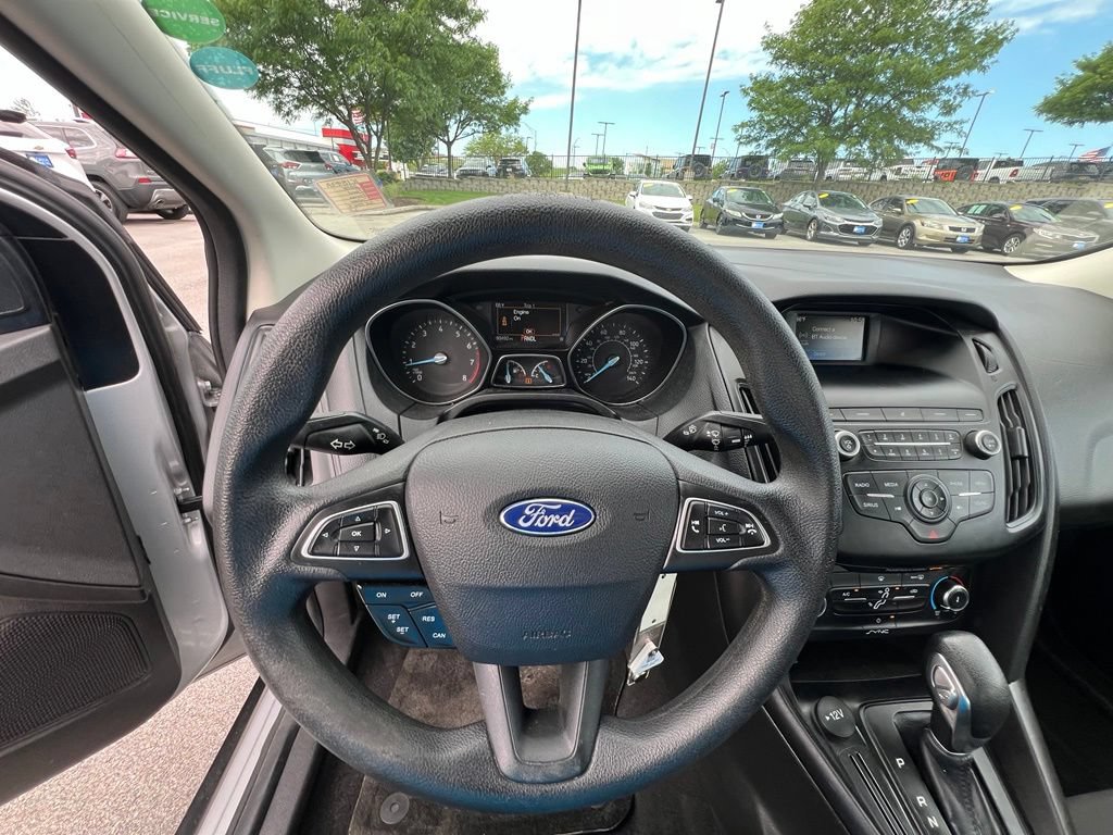 Used 2018 Ford Focus SE FWD image 35