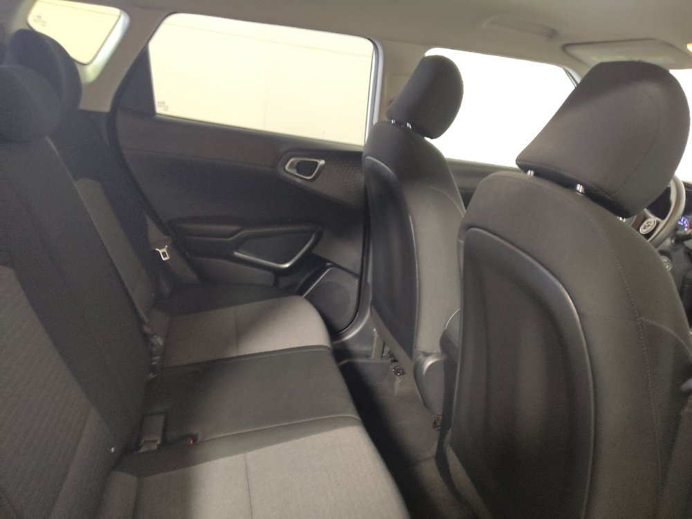 Used 2020 Kia Soul S FWD image 19