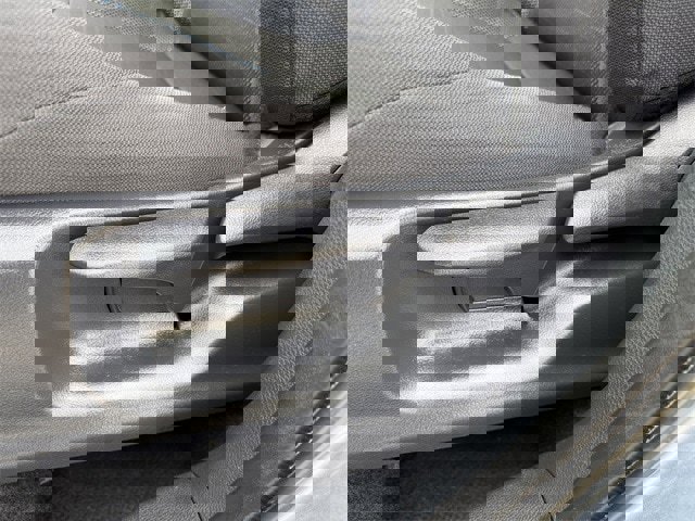 Certified 2024 Toyota Corolla Cross SE image 32