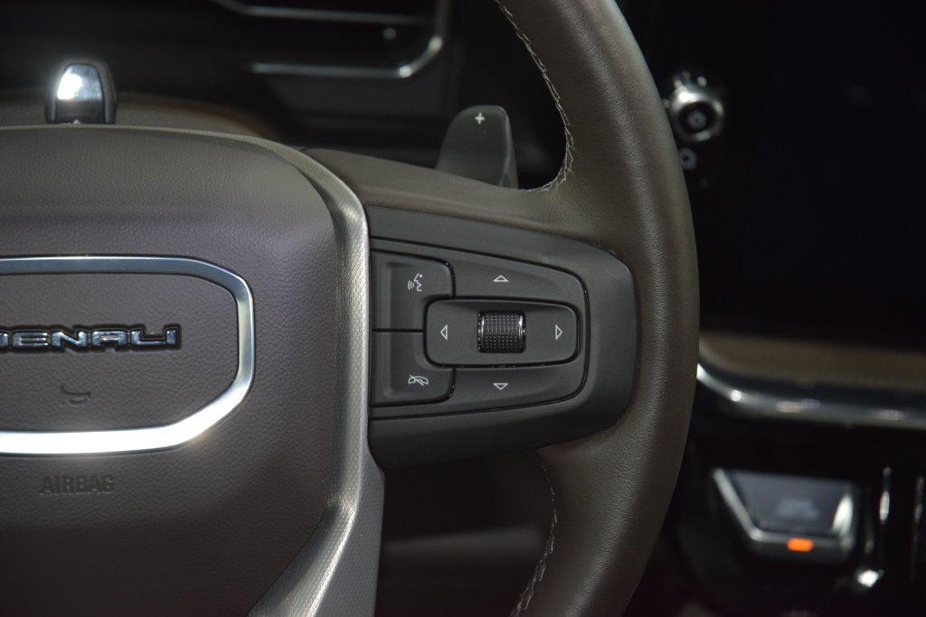 Used 2024 GMC Sierra 1500 Denali AWD/4WD image 42