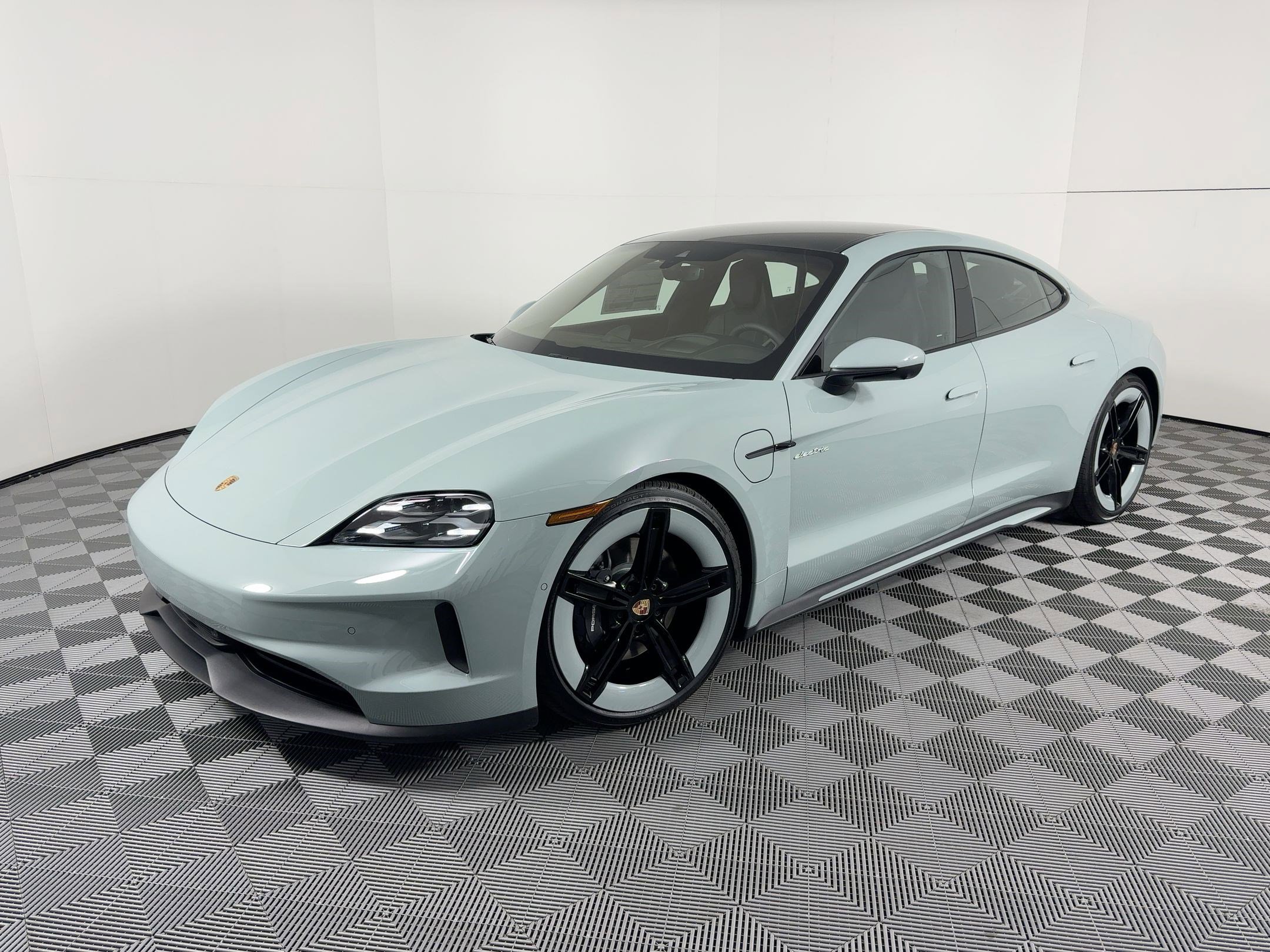 New 2026 Porsche Taycan image 1