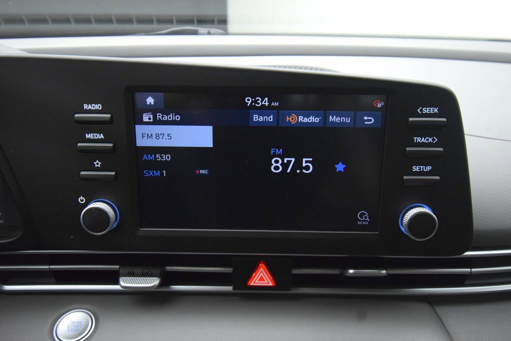 Used 2022 Hyundai Elantra SEL FWD image 15