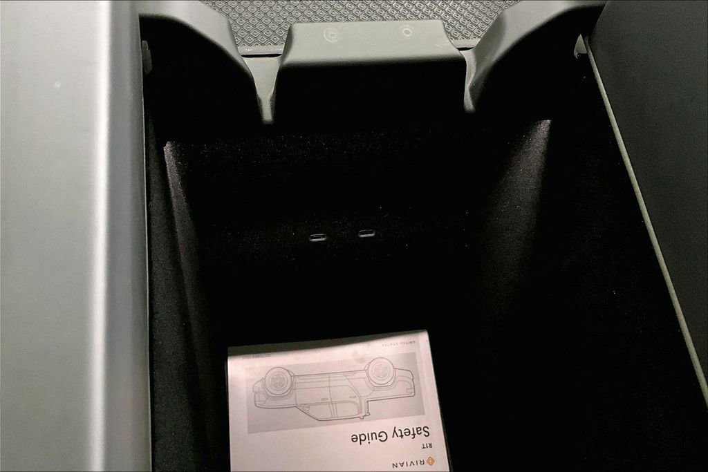 Used 2023 Rivian R1T Adventure image 34