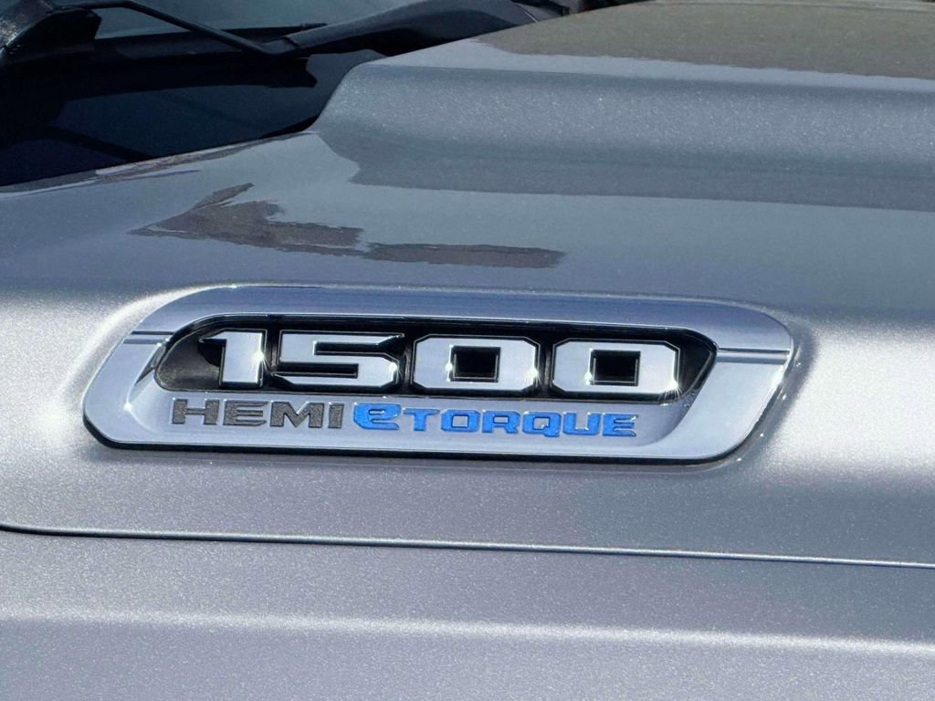 Used 2023 RAM 1500 Big Horn AWD/4WD image 6