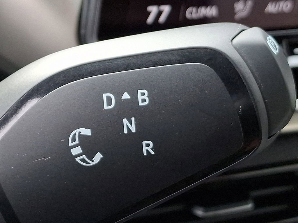 Certified 2025 Volkswagen ID.4 Pro image 21