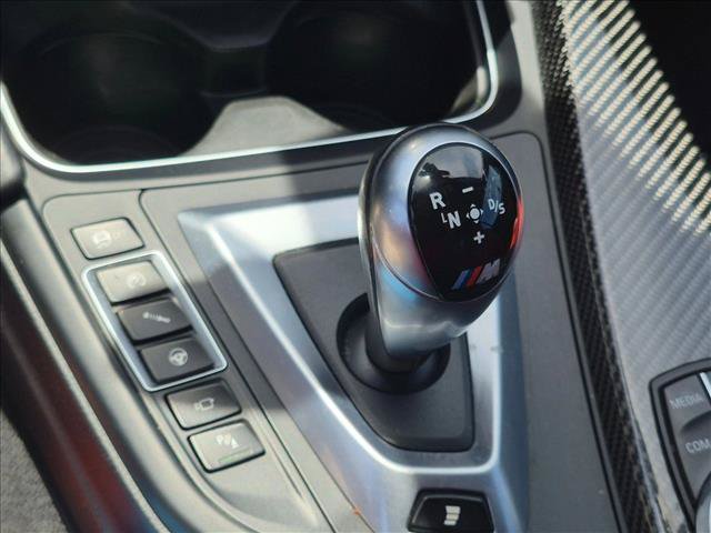 Used 2018 BMW M4 Convertible RWD image 12