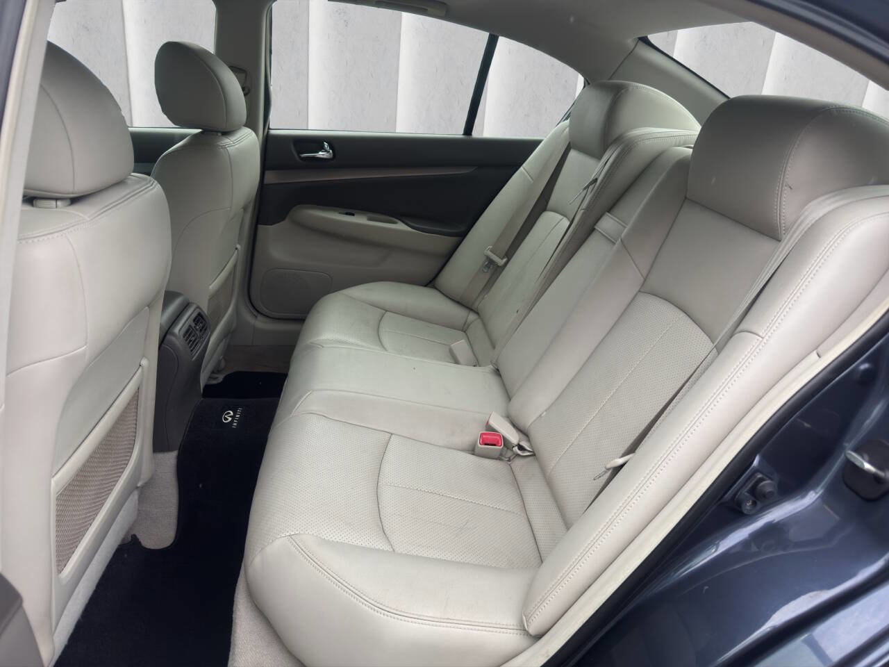 Used 2012 INFINITI G37 x Sedan w/ Premium Pkg image 11