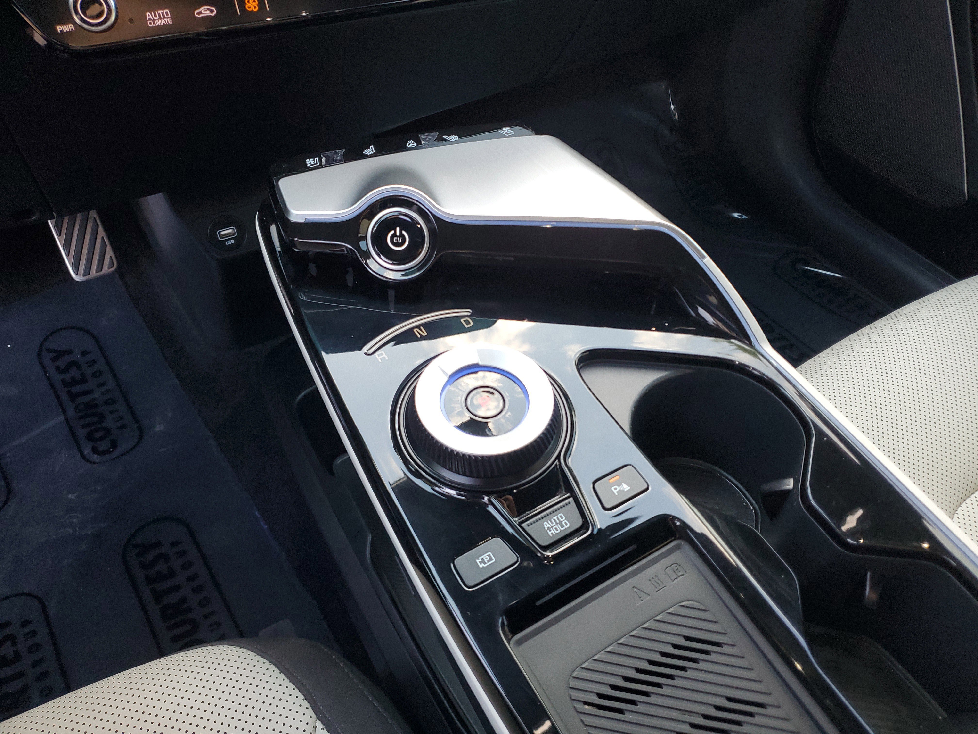 Certified 2023 Kia EV6 GT-Line w/ GT-Line White Seat Package image 19