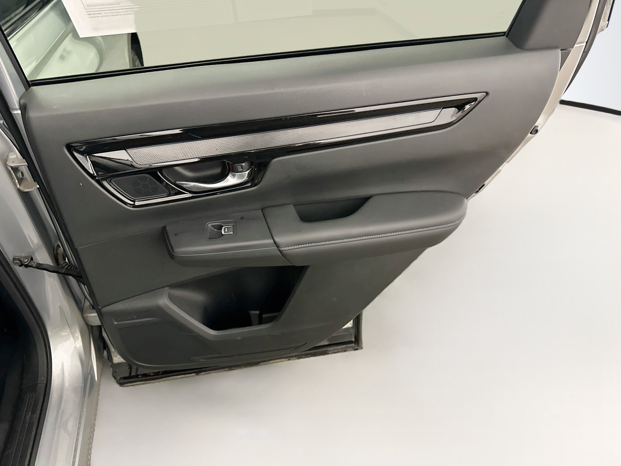 Used 2025 Honda CR-V EX-L image 32