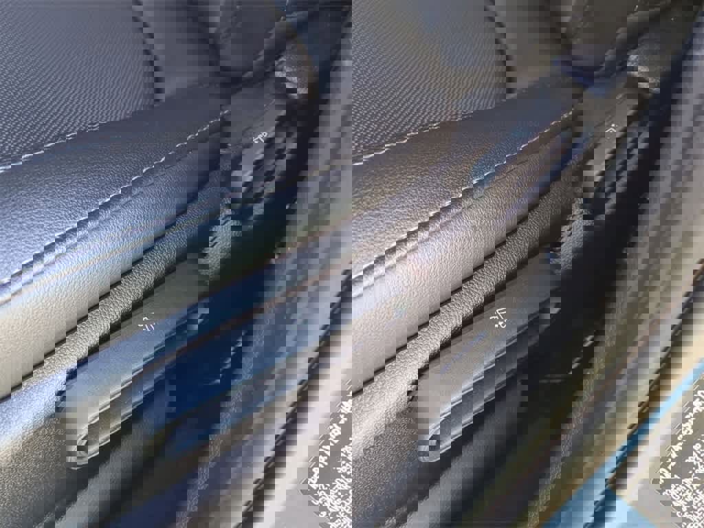 Used 2022 MINI Cooper S w/ Driver Assistance Package image 15