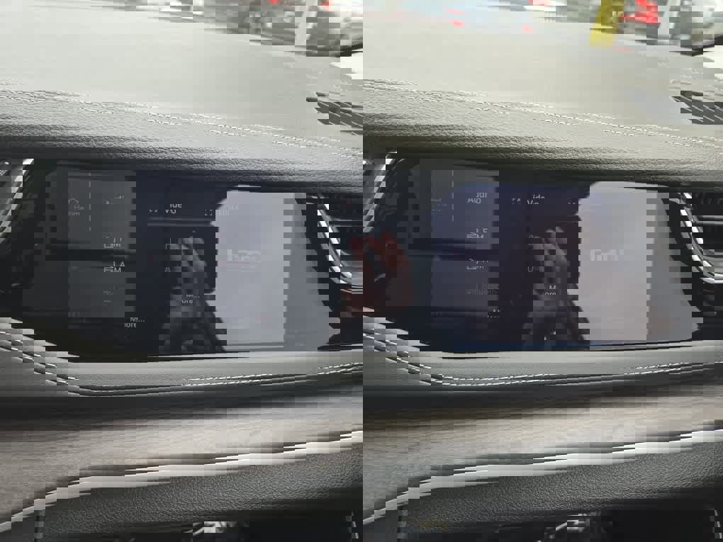 Used 2023 Jeep Grand Cherokee 4WD 4xe image 35