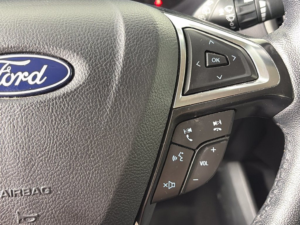 Used 2024 Ford Edge SEL AWD/4WD image 18