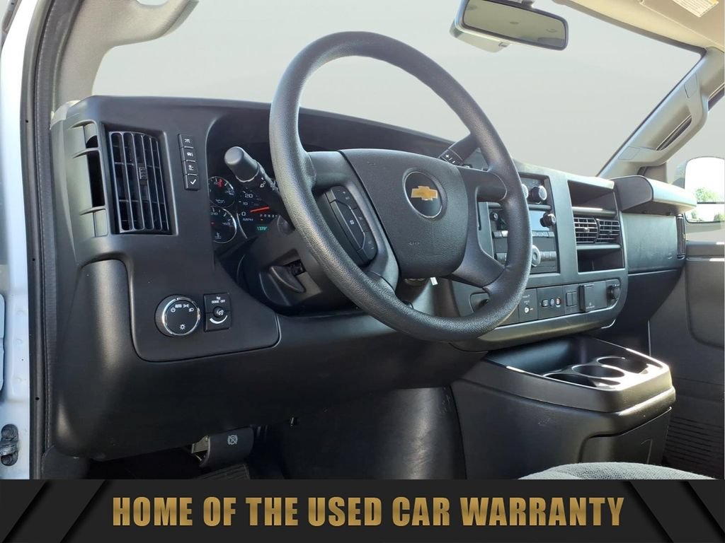 Used 2025 Chevrolet Express 3500 LT w/ LT Preferred Equipment Group RWD image 16