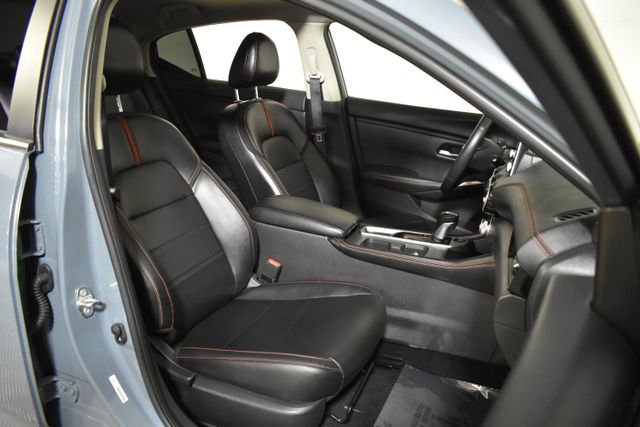 Certified 2025 Nissan Sentra SR w/ SR Premium Package image 33