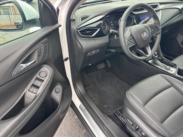 Certified 2022 Buick Encore GX Essence w/ Experience Buick Package FWD image 13