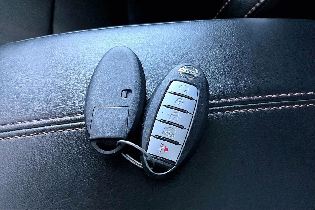 Used 2023 Nissan Sentra SR w/ SR Premium Package image 35