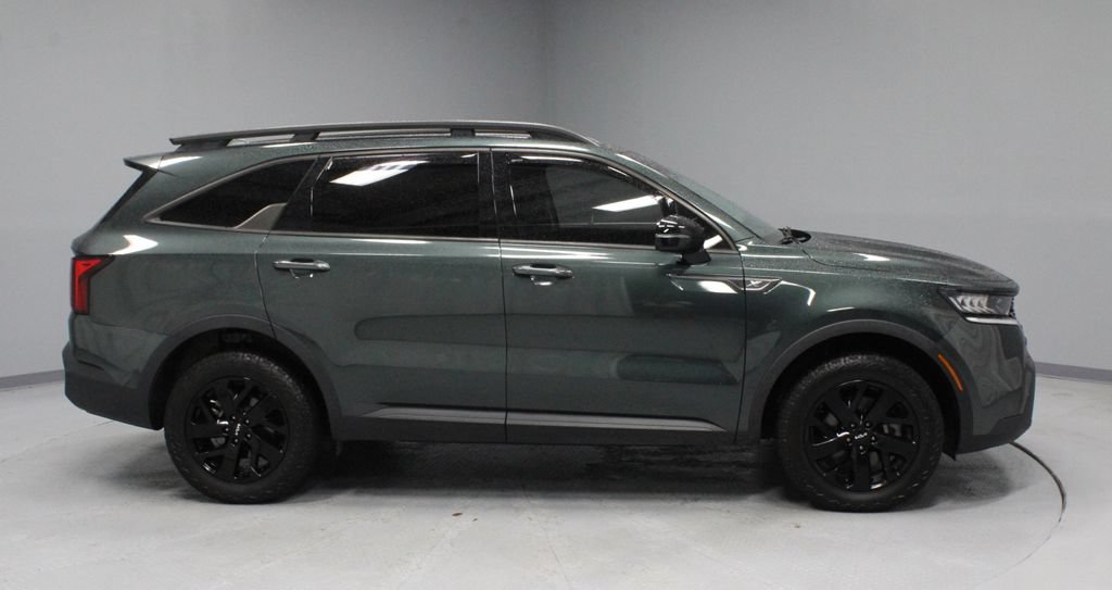 Used 2023 Kia Sorento S w/ Panoramic Sunroof Package AWD/4WD image 11