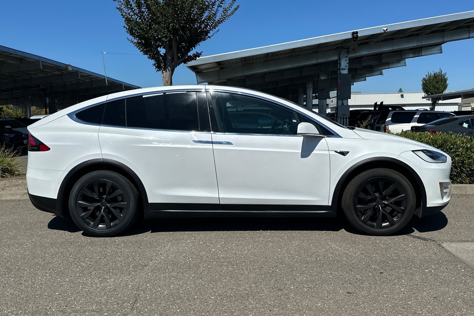 Used 2021 Tesla Model X Long Range AWD/4WD image 3