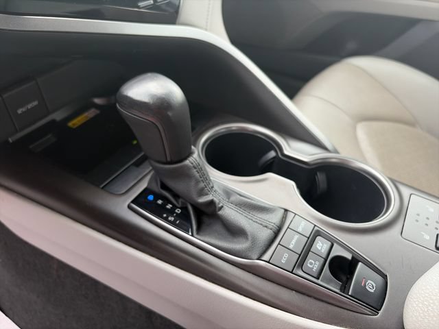 Used 2022 Toyota Camry XSE FWD image 22