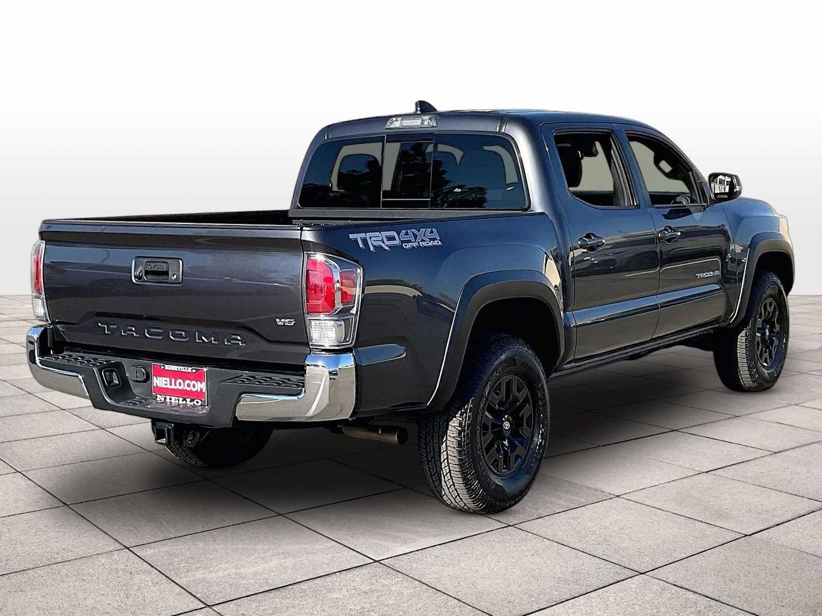 Used 2021 Toyota Tacoma TRD Off-Road AWD/4WD image 16