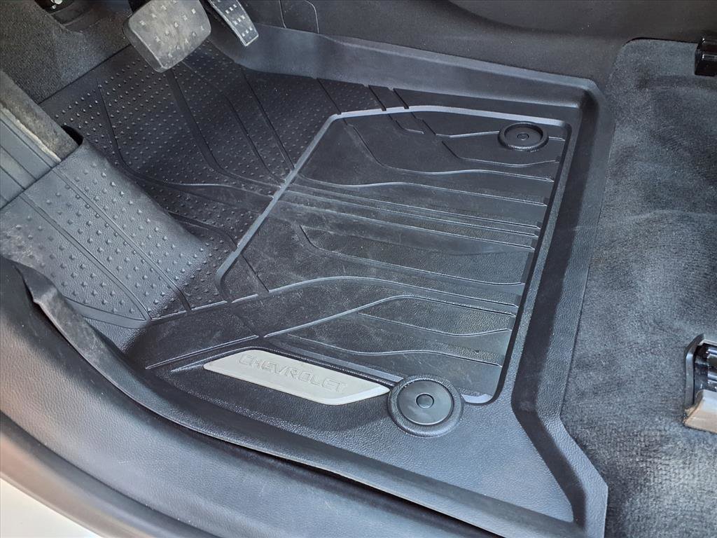 Used 2022 Chevrolet Traverse RS w/ LPO, Floor Liner Package image 28