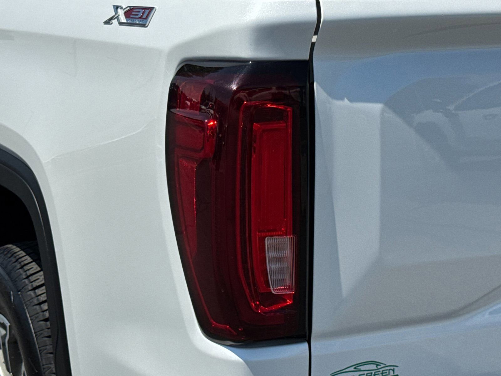 Used 2024 GMC Sierra 1500 SLT w/ SLT Convenience Package image 34